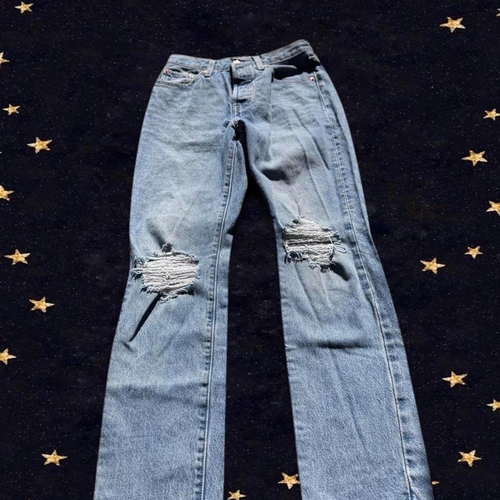 Levis 501 Original Fit Jeans Light Wash Distressed Straight Leg W25 L30 Womens